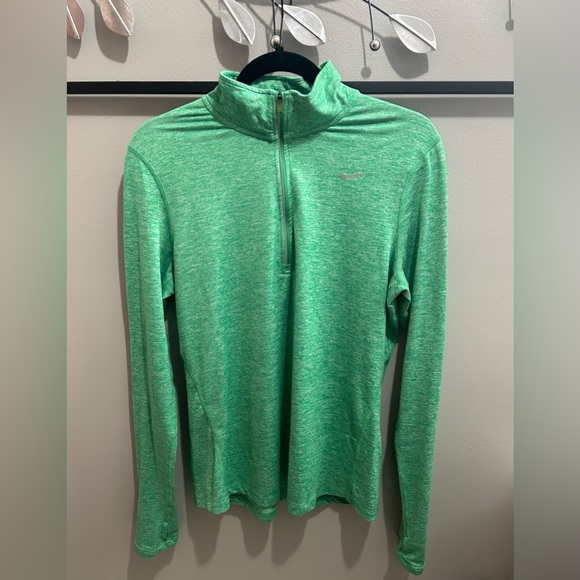 NWOT NIKE Dri-Fit Half Zip - Picture 1 of 4